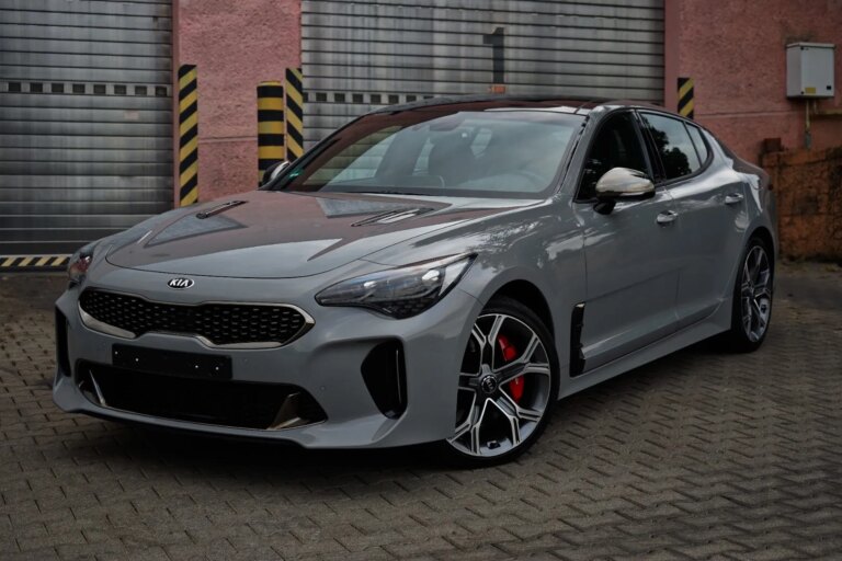 Kia Stinger 3.3 T- GDi GT 4WD A/T