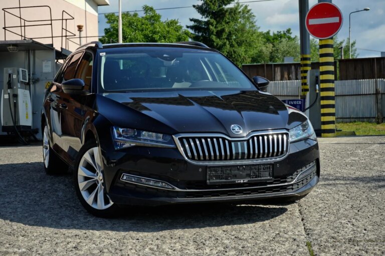 Škoda Superb Combi 2.0 TDI SCR Style DSG
